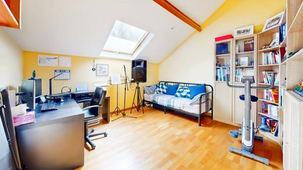 Maison Jouy Le Moutier 7 pièce(s) 130 m2