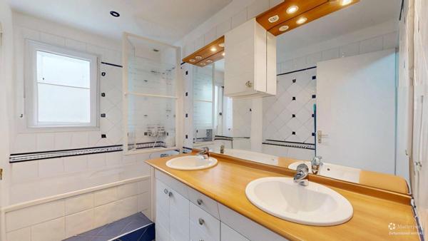 Maison Jouy Le Moutier 7 pièce(s) 130 m2