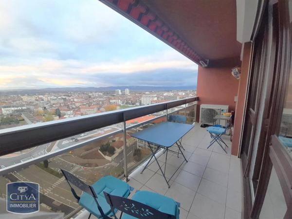 Appartement à louer 3 pièces 84.05m²