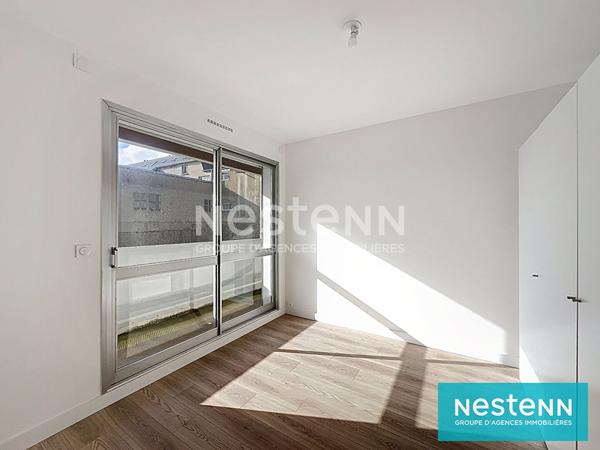 APPARTEMENT QUARTIER DUGUESCLIN DE STANDING 4 CHAMBRES AVEC DOUBLE BALCONS GARAGE