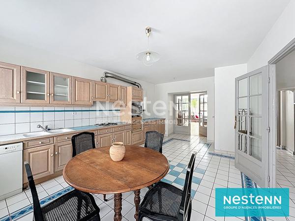 MAISON DE VILLE 4 CHAMBRES AVEC JARDIN CLOS QUARTIER SAINT MICHEL