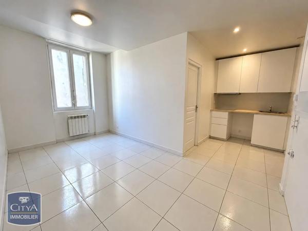 Appartement à louer 1 pièce 26.9m² Toulon (83000)
