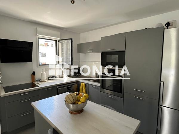 Location Appartement 3 pièces 71.01 m² - 2 BIS CHEMIN DE COUPIANE Hyeres 83400