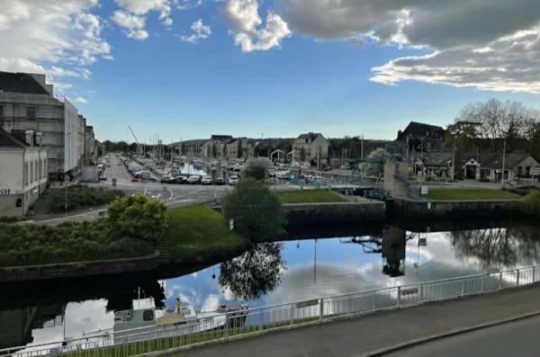🍽️ À VENDRE – RESTAURANT BISTRONOMIQUE – PORT DE REDON – EMPLACEMENT N°1
