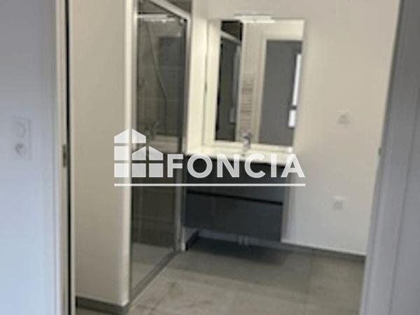 Location Appartement 2 pièces 40.3 m² - 65 RUE SAINTE HELENE La Madeleine 59110