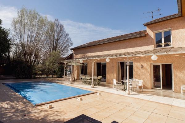 Maison à vendre 8 pièces CHARNAY LES MACON (71)