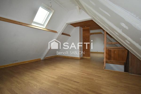 Maison 3 chambres, jardin, parkings et dépendance