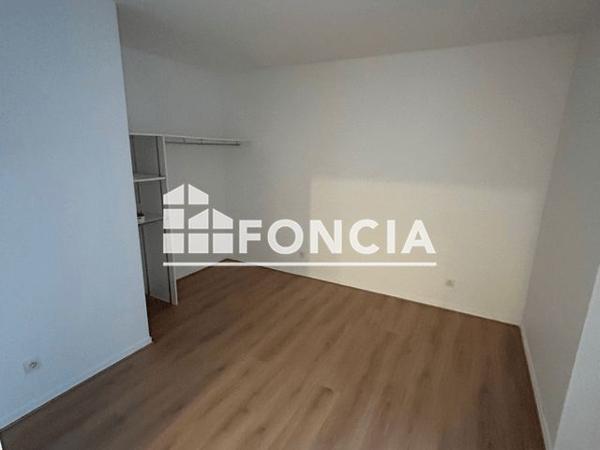 Location Appartement 3 pièces 72.4 m² - Le Plessis Robinson 92350