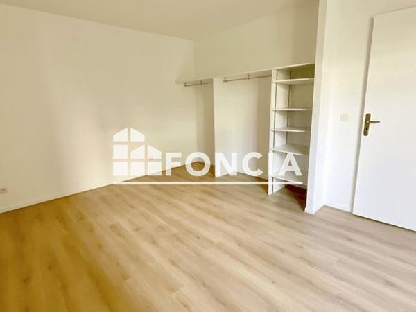 Location Appartement 3 pièces 72.4 m² - Le Plessis Robinson 92350