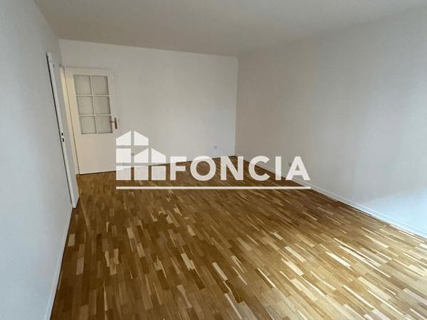 Location Appartement 3 pièces 72.4 m² - Le Plessis Robinson 92350