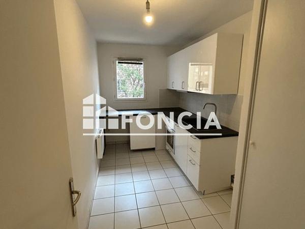 Location Appartement 3 pièces 72.4 m² - Le Plessis Robinson 92350