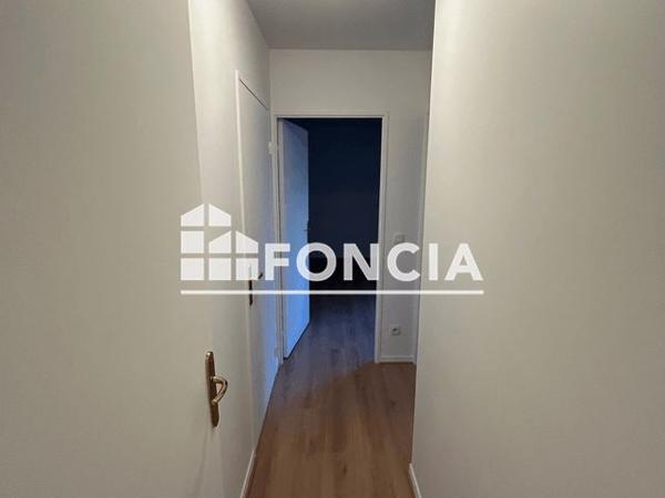 Location Appartement 3 pièces 72.4 m² - Le Plessis Robinson 92350