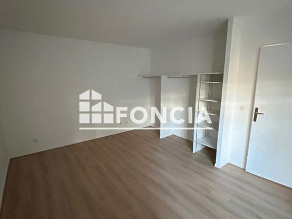 Location Appartement 3 pièces 72.4 m² - Le Plessis Robinson 92350