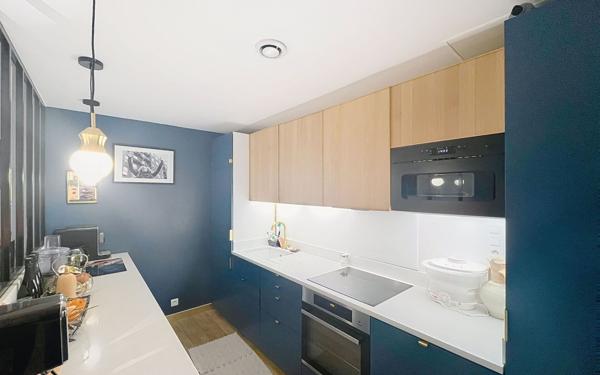 Appartement à vendre    3 pièces • 73 m2 Paris 15