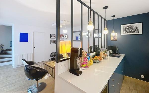 Appartement à vendre    3 pièces • 73 m2 Paris 15