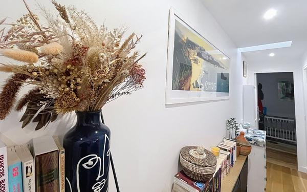 Appartement à vendre    3 pièces • 73 m2 Paris 15