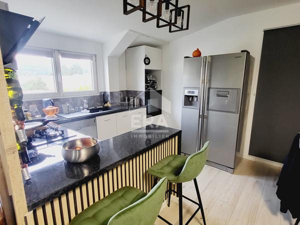 Entrepôt / local industriel + Appartement ZA, Chateau Arnoux 400 m2, parcelle de 1479m².