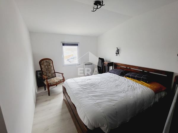 Entrepôt / local industriel + Appartement ZA, Chateau Arnoux 400 m2, parcelle de 1479m².