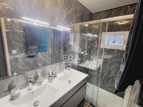 Entrepôt / local industriel + Appartement ZA, Chateau Arnoux 400 m2, parcelle de 1479m².