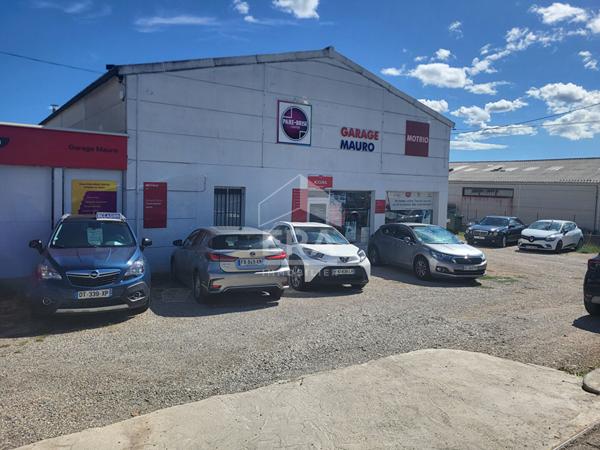 Entrepôt / local industriel + Appartement ZA, Chateau Arnoux 400 m2, parcelle de 1479m².