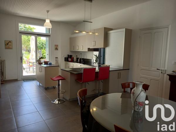 Maison à vendre 9 pièces 230 m² Saujon