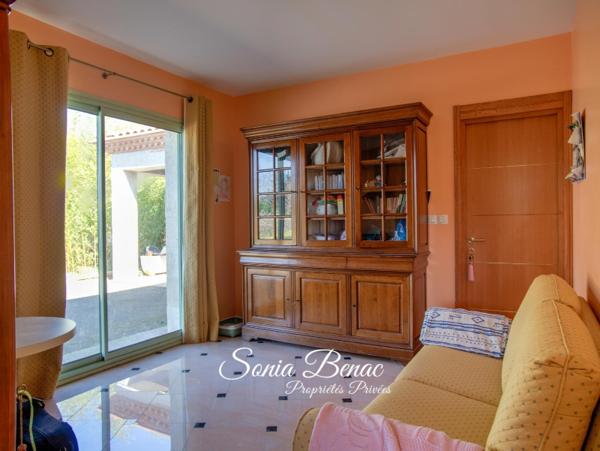 TOIULOUSE - LEGUEVIN - Maison  6 pièces de 238 m2  - Dépendance de 180 m2