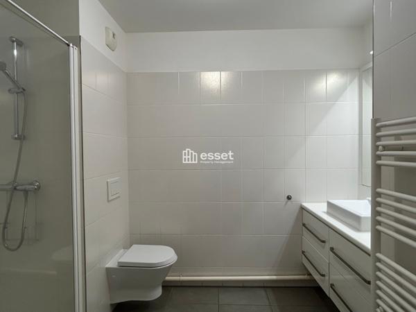 Location Appartement 3 pièces 59.5 m² - Paris 75014