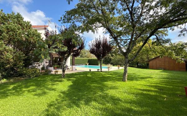 Maison à vendre    6 pièces •  Dole