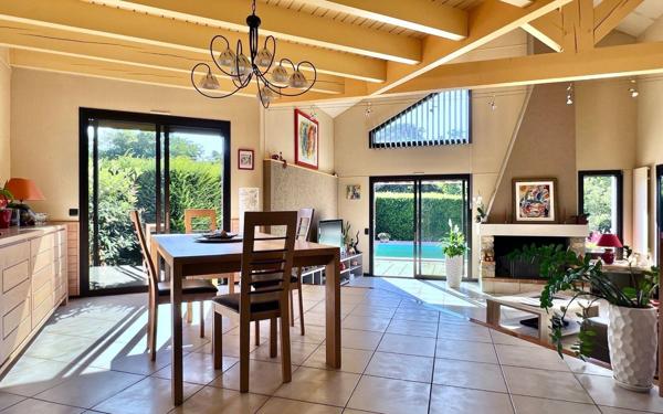 Maison à vendre    6 pièces •  Dole