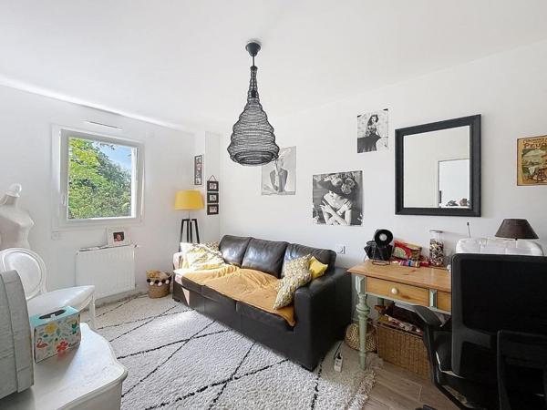 Maison récente face à l'étang de la Belle Hautière, DPE A