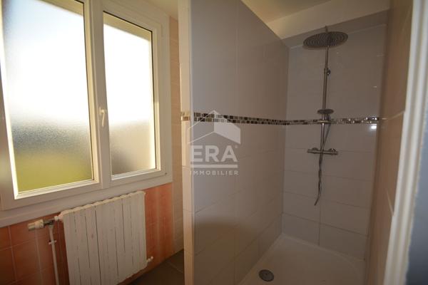 Maison Charmes 5 pièce(s) 93 m2