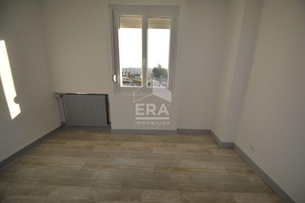 Maison Charmes 5 pièce(s) 93 m2