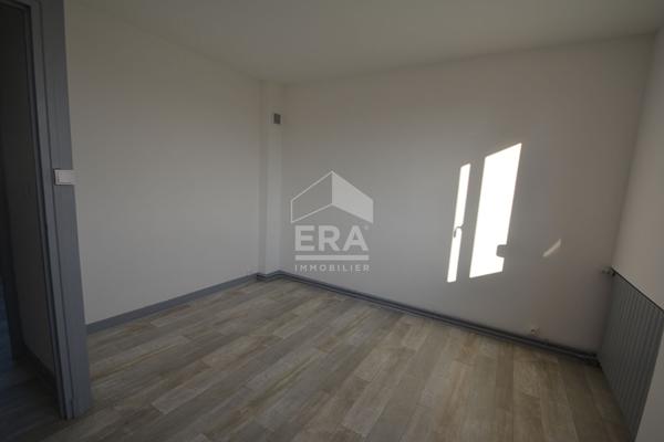 Maison Charmes 5 pièce(s) 93 m2