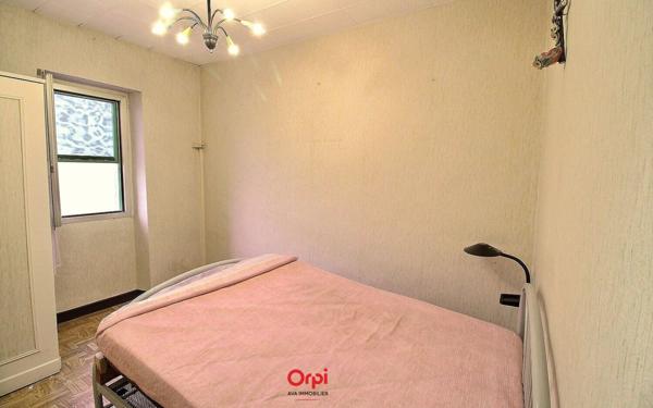 Maison à vendre    3 pièces • 77 m2 Marseille 13