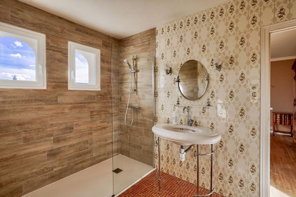 Plouisy bourg- Belle maison familiale à fort potentiel