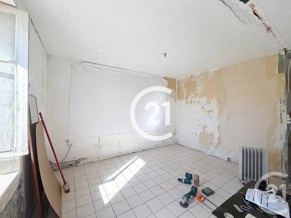 Maison à vendre  4 pièces - 85 m 2   SALLES D ANGLES  - 16