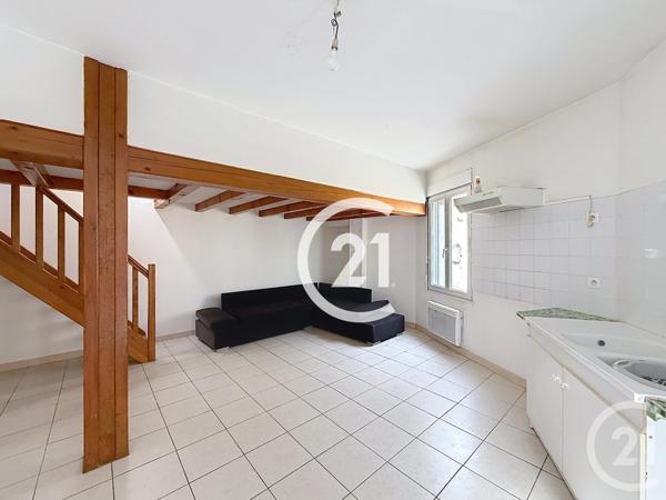 Maison à vendre  4 pièces - 85 m 2   SALLES D ANGLES  - 16