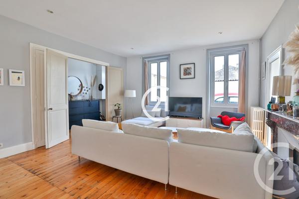 Maison à vendre  6 pièces - 154 m 2   COGNAC  - 16
