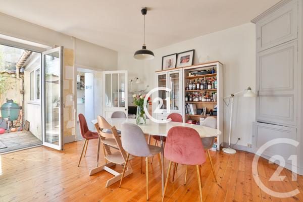 Maison à vendre  6 pièces - 154 m 2   COGNAC  - 16