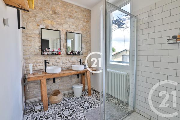 Maison à vendre  6 pièces - 154 m 2   COGNAC  - 16