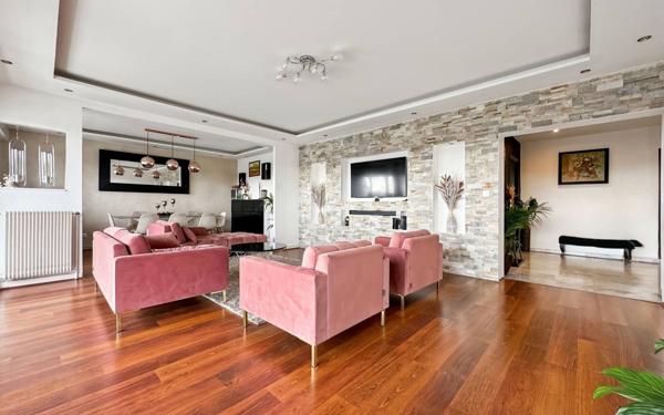 Appartement à vendre    5 pièces • 117,54 m2 Lyon 6