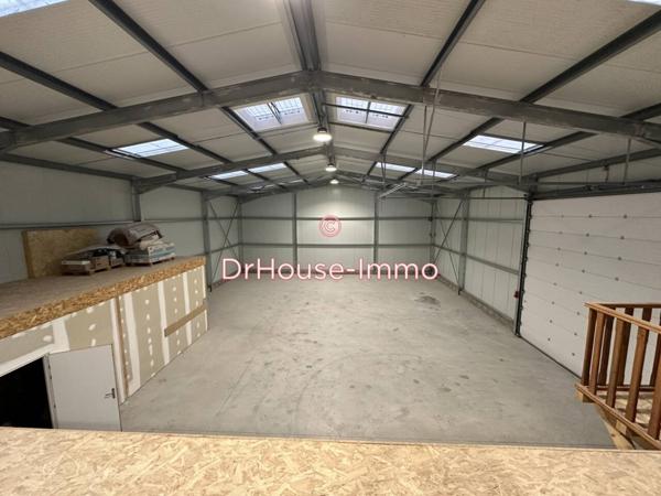 Immeuble à louer 5 pièces de 367 m²