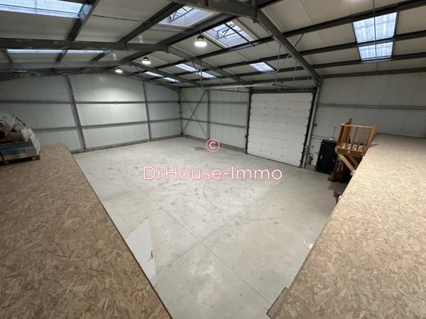 Immeuble à louer 5 pièces de 367 m²