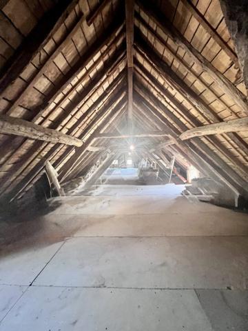 Ancien relais de poste du XVIIIe siècle à Salignac-Eyvigues