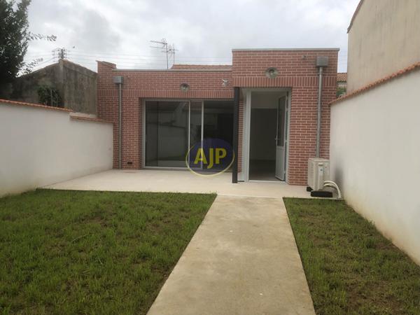 Location maison Rochefort : 1 213 € - AJP Immobilier Rochefort