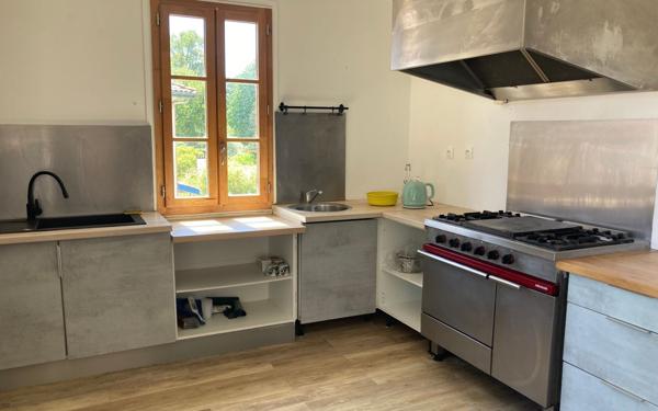 Maison à vendre    5 pièces •  Léon