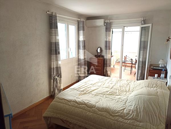 Maison Taradeau 8 pièce(s) / deux habitations