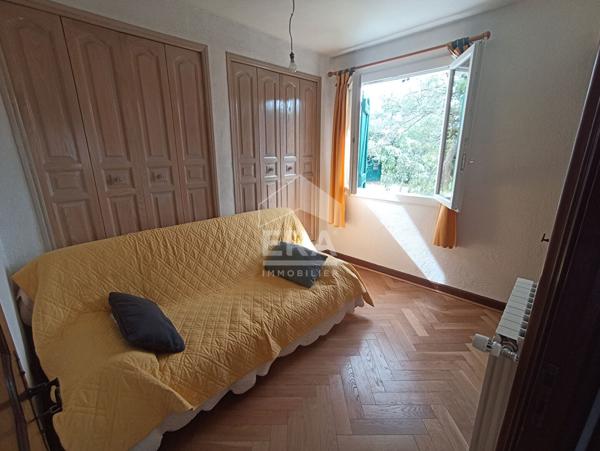 Maison Taradeau 8 pièce(s) / deux habitations