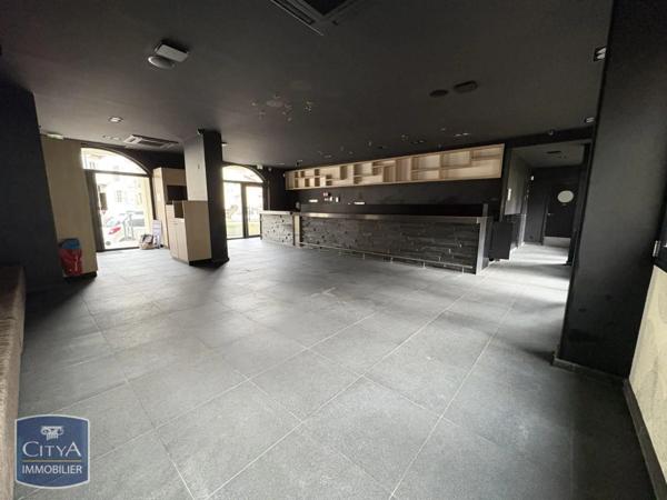 Local commercial à vendre