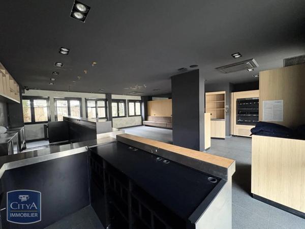 Local commercial à vendre